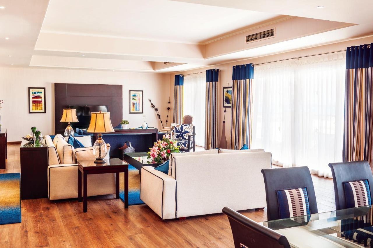 Rixos Alamein - Full Board Plus El Alamein Esterno foto A suite at the hotel