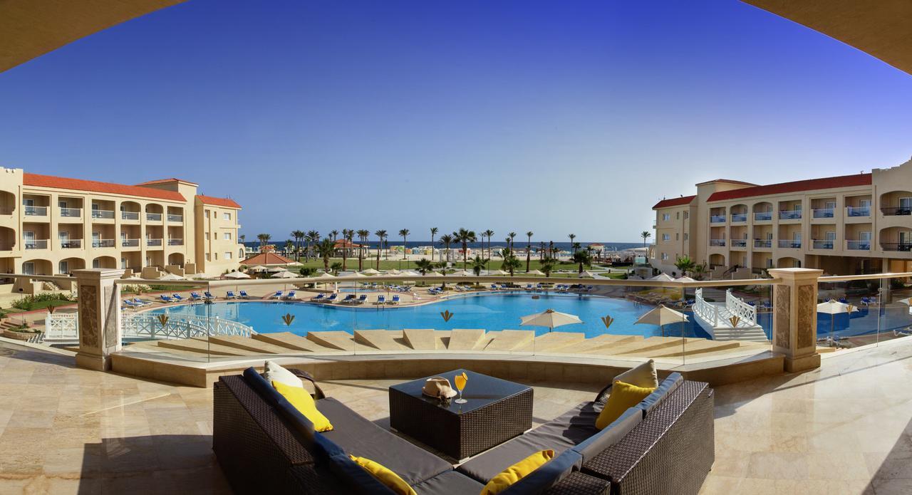 Rixos Alamein - Full Board Plus El Alamein Esterno foto The swimming pool at the hotel