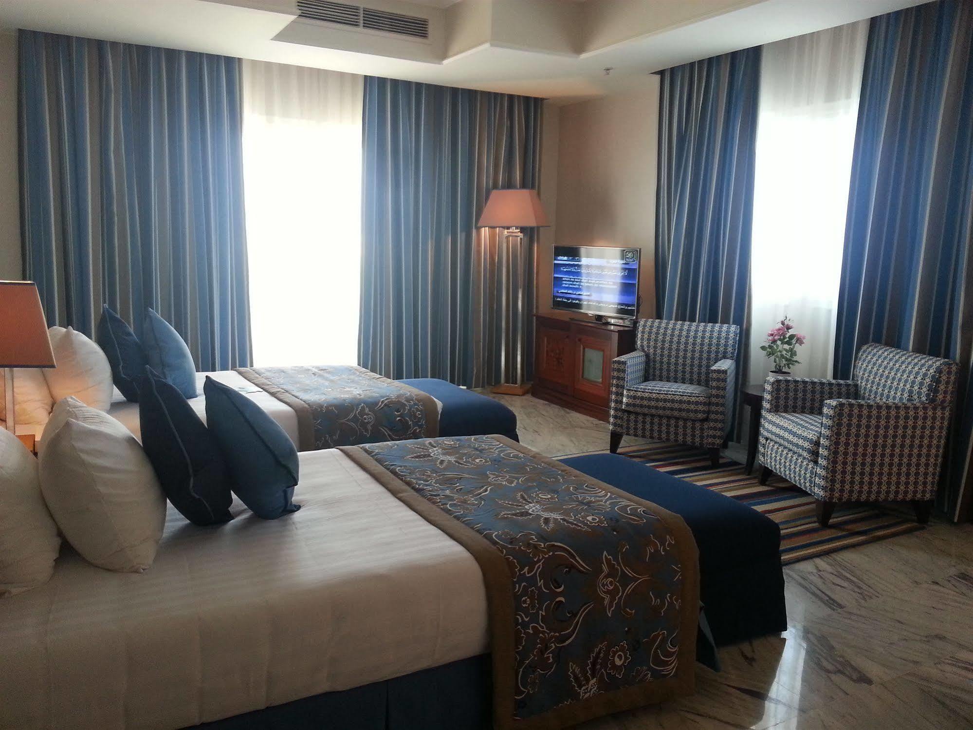Rixos Alamein - Full Board Plus El Alamein Esterno foto A room at the hotel