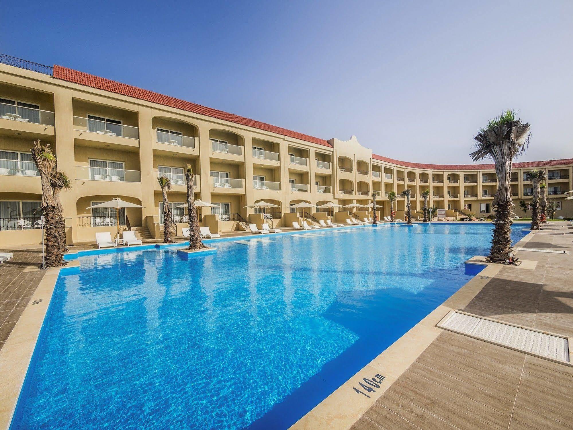 Rixos Alamein - Full Board Plus El Alamein Esterno foto The swimming pool at the hotel