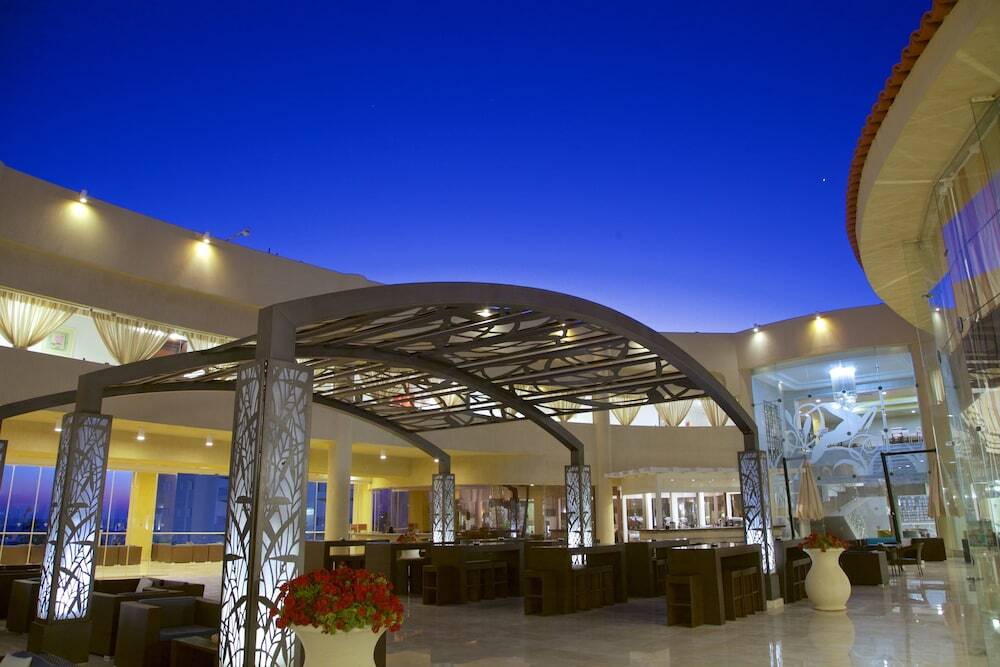 Rixos Alamein - Full Board Plus El Alamein Esterno foto The interior of the hotel