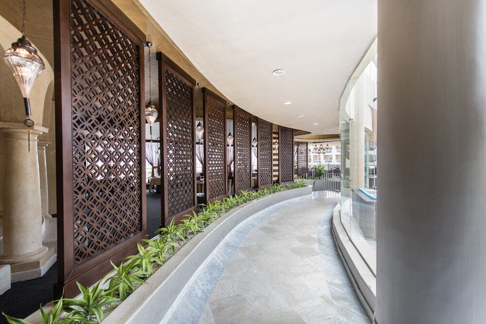 Rixos Alamein - Full Board Plus El Alamein Esterno foto Interior of the hotel